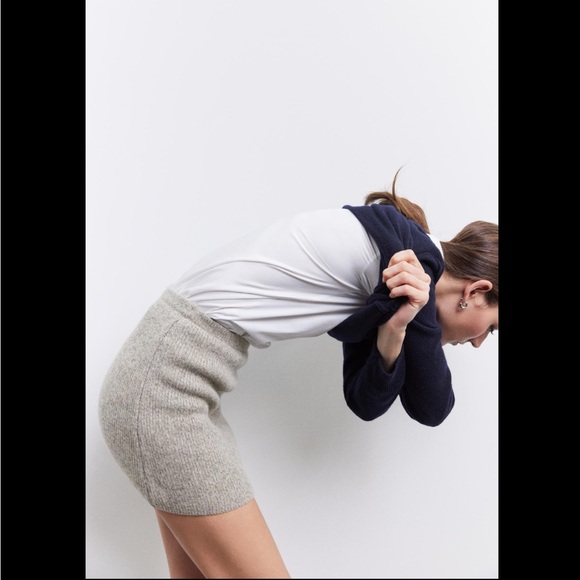 BASIC WOOL BLEND KNIT MINI SKIRT - Picture 4 of 9